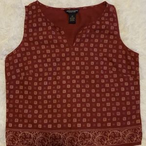 Burgundy sleeveles top